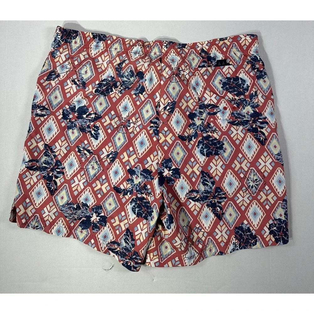 Greg Norman Swim Trunks Men's Medium Red Geometric Floral Print‎ Board Shorts